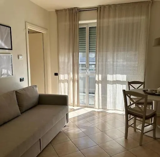 Apartment Accogliente - Milan